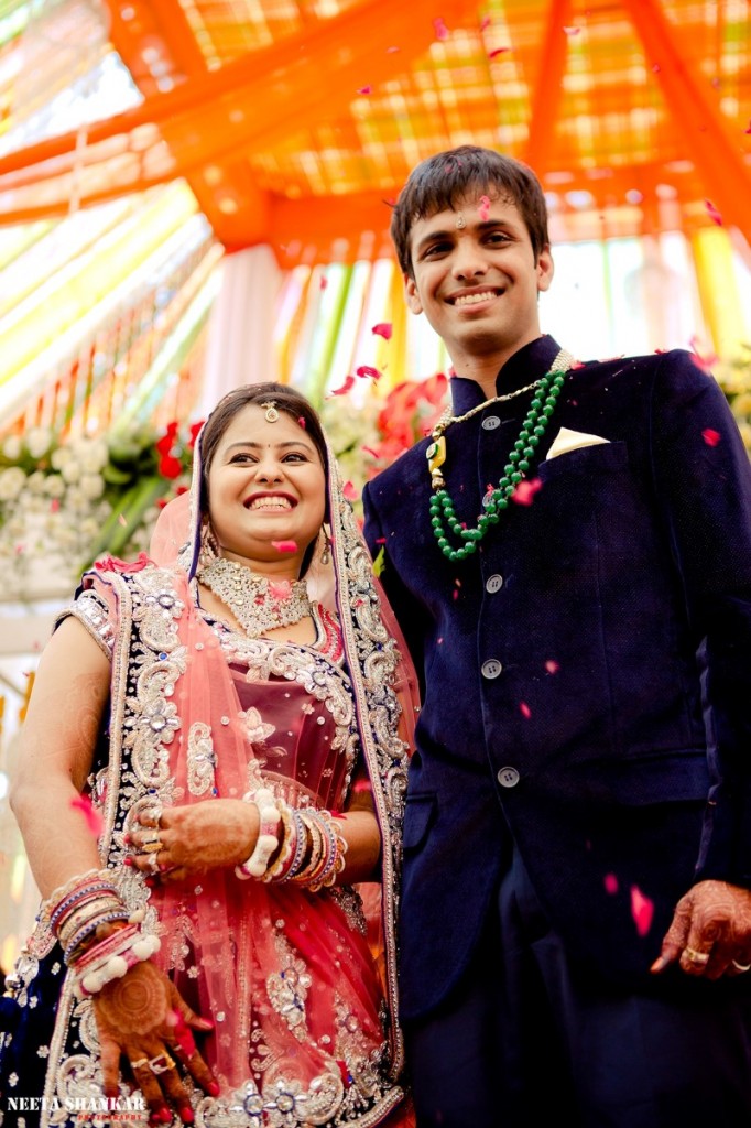 Dheeraj-Ankita-Candid-Wedding-Photography-Ashirwad-Kalyan-Mantap-Bangalore-India-Neeta-Shankar-Photography_27a