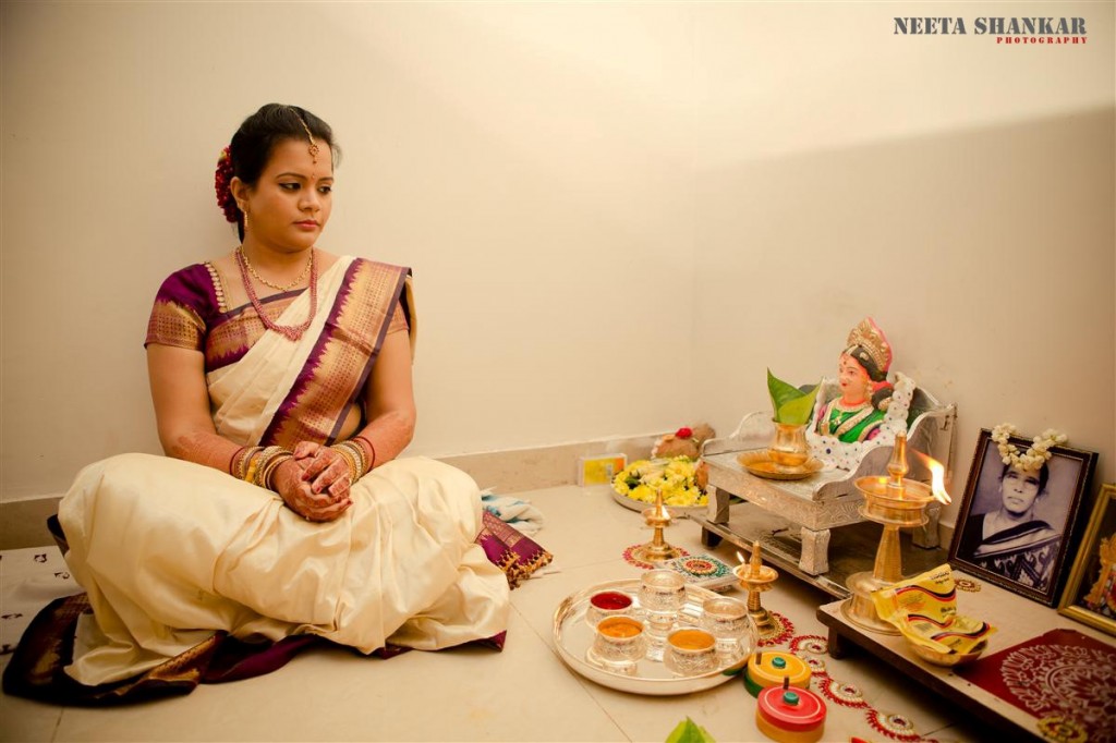 Ranjitha-Adarsh-Candid-Wedding-Photography-Amara-Kalyana-Mantapa-Bangalore-India-Neeta-Shankar-Photography-16
