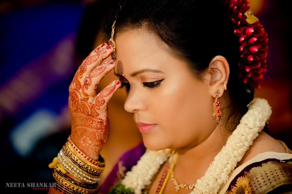 Ranjitha-Adarsh-Candid-Wedding-Photography-Amara-Kalyana-Mantapa-Bangalore-India-Neeta-Shankar-Photography-36