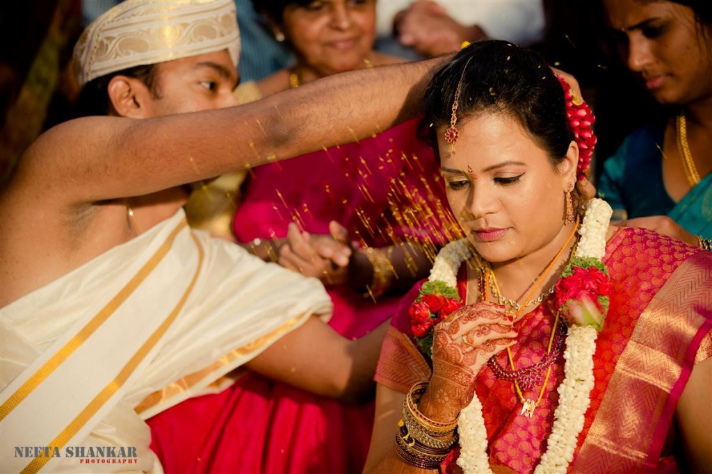 Ranjitha-Adarsh-Candid-Wedding-Photography-Amara-Kalyana-Mantapa-Bangalore-India-Neeta-Shankar-Photography-38