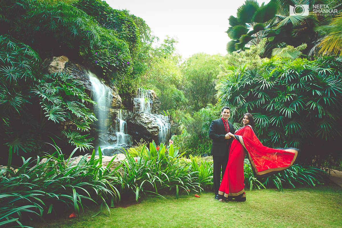 Leela-Palace-Bangalore-Couple-Pre-Wedding-Candid-Black-Red-Theme-Shoot