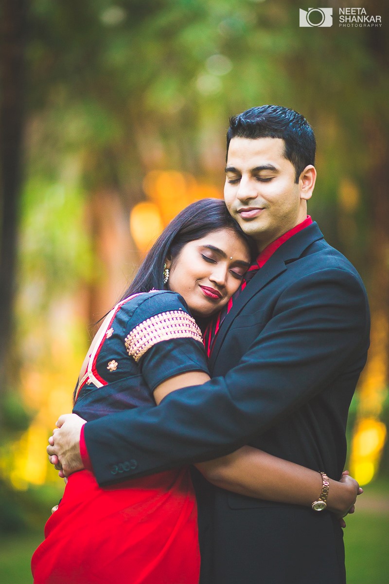 Leela-Palace-Bangalore-Couple-Pre-Wedding-Candid-Black-Red-Theme-Shoot