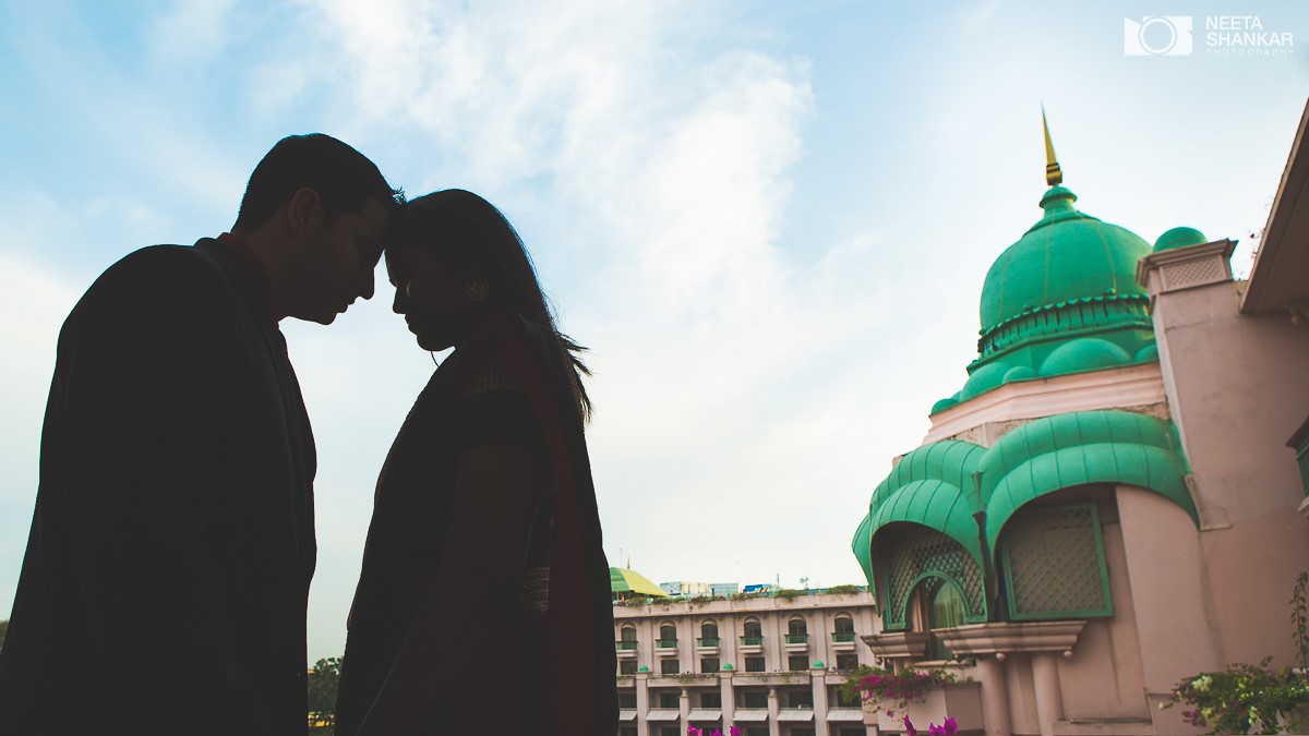 Leela-Palace-Bangalore-Couple-Pre-Wedding-Candid-Black-Red-Theme-Shoot