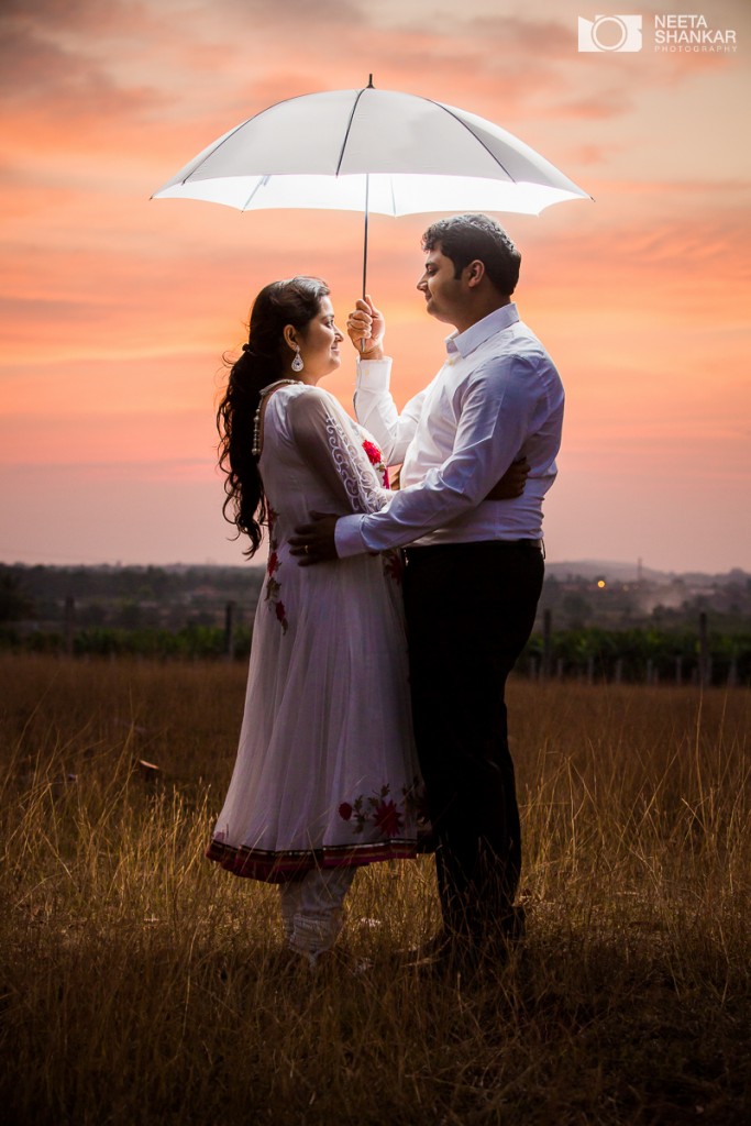 Neeta-Shankar-Photography-Hesarghatta-Grasslands-Pre-Wedding-Couple-Shoot-Bangalore-outdoor