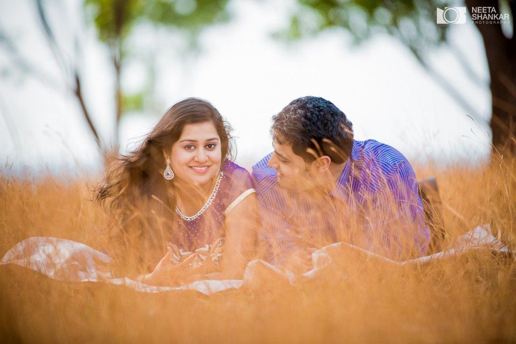 Neeta-Shankar-Photography-Hesarghatta-Grasslands-Pre-Wedding-Couple-Shoot-Bangalore-outdoor