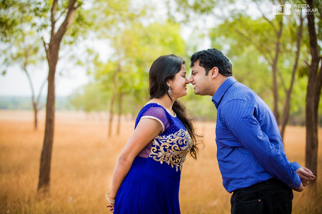 Neeta-Shankar-Photography-Hesarghatta-Grasslands-Pre-Wedding-Couple-Shoot-Bangalore-outdoor