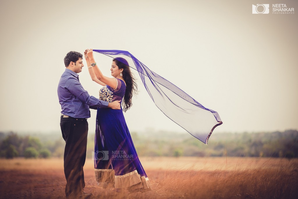 Neeta-Shankar-Photography-Hesarghatta-Grasslands-Pre-Wedding-Couple-Shoot-Bangalore-outdoor