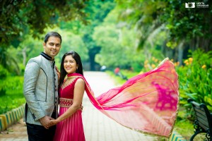 Neeta-Shankar-Photography-Lalbagh-Couple-Pre-Wedding-Shoot-Bangalore