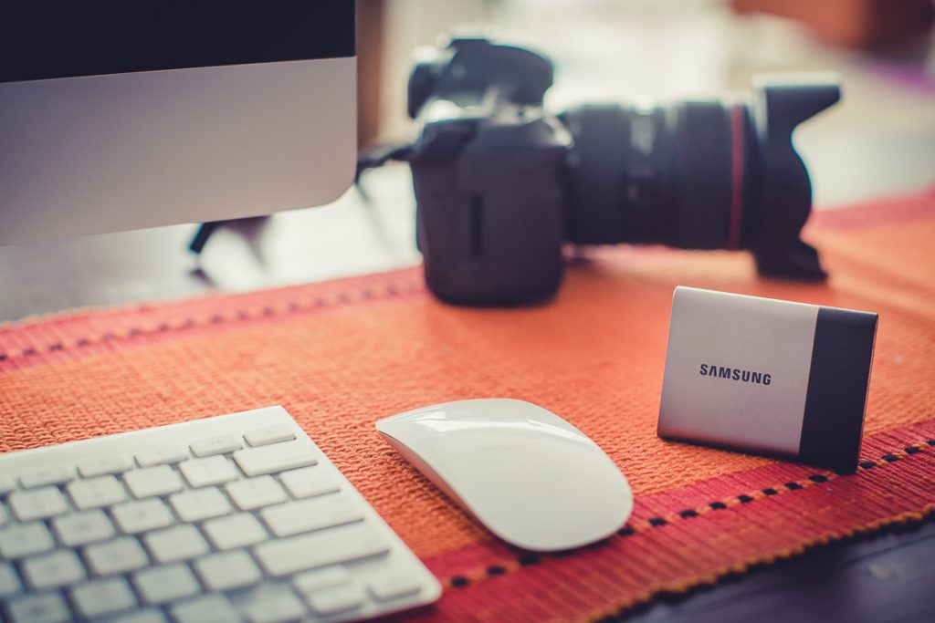 Neeta-Shankar-Photography-Equipment-Gear-Reviews-Samsung-T3-SSD-Solid-State-Drive-Review-Handson-Opinion-Wedding-Photographer