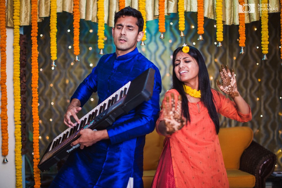 Best-And-Top-Wedding-Photographer-Destination-Wedding-Taj-West-End-Bangalore-Neeta-Shankar-Photography-Mehendi-Nima